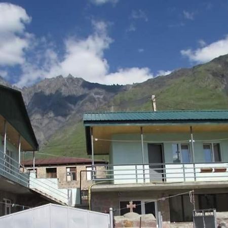 Kera Guest House Kazbegi Exterior photo